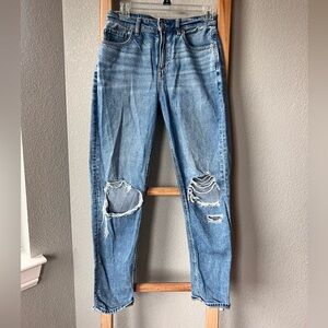 American Eagle Strigid High Rise Distressed Denim Jean Size 2 Regular